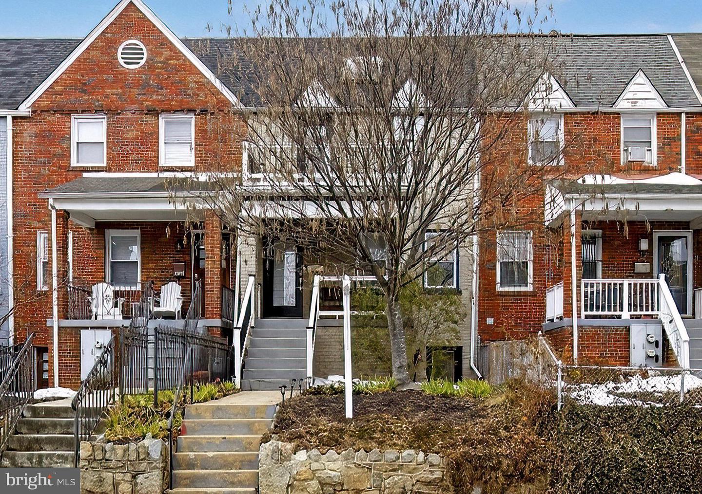 310 16TH ST NE, WASHINGTON, District Of Columbia 20002, 4 Bedrooms Bedrooms, 8 Rooms Rooms,3 BathroomsBathrooms,Residential,For sale,310 16TH ST NE,DCDC2246066 MLS # DCDC2246066