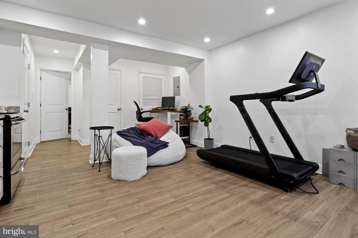 310 16TH ST NE, WASHINGTON, District Of Columbia 20002, 4 Bedrooms Bedrooms, 8 Rooms Rooms,3 BathroomsBathrooms,Residential,For sale,310 16TH ST NE,DCDC2246066 MLS # DCDC2246066