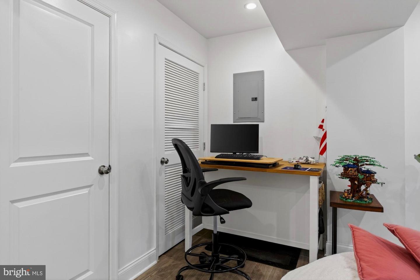 310 16TH ST NE, WASHINGTON, District Of Columbia 20002, 4 Bedrooms Bedrooms, 8 Rooms Rooms,3 BathroomsBathrooms,Residential,For sale,310 16TH ST NE,DCDC2246066 MLS # DCDC2246066