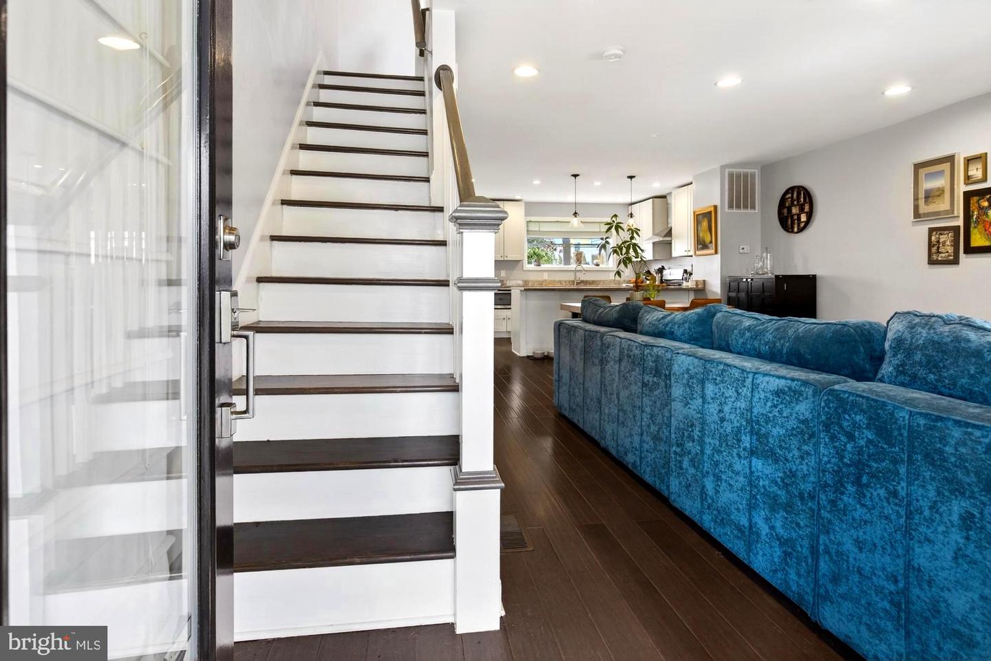 310 16TH ST NE, WASHINGTON, District Of Columbia 20002, 4 Bedrooms Bedrooms, 8 Rooms Rooms,3 BathroomsBathrooms,Residential,For sale,310 16TH ST NE,DCDC2246066 MLS # DCDC2246066