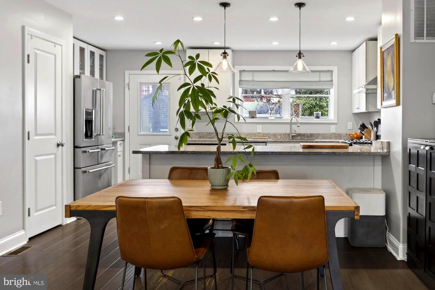 310 16TH ST NE, WASHINGTON, District Of Columbia 20002, 4 Bedrooms Bedrooms, 8 Rooms Rooms,3 BathroomsBathrooms,Residential,For sale,310 16TH ST NE,DCDC2246066 MLS # DCDC2246066