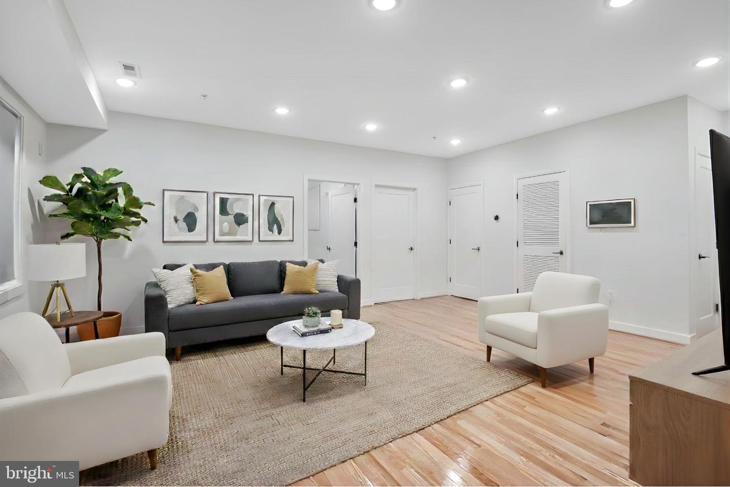 1416 22ND ST SE #4, WASHINGTON, District Of Columbia 20020, 1 Bedroom Bedrooms, ,1 BathroomBathrooms,Residential,For sale,1416 22ND ST SE #4,DCDC2246224 MLS # DCDC2246224