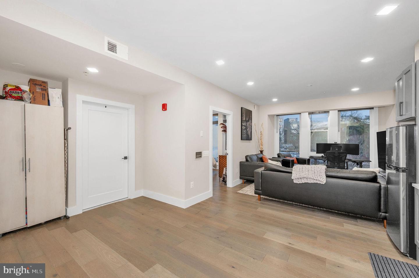 1028 BLADENSBURG RD NE #38, WASHINGTON, District Of Columbia 20002, 1 Bedroom Bedrooms, 3 Rooms Rooms,1 BathroomBathrooms,Residential,For sale,1028 BLADENSBURG RD NE #38,DCDC2246368 MLS # DCDC2246368