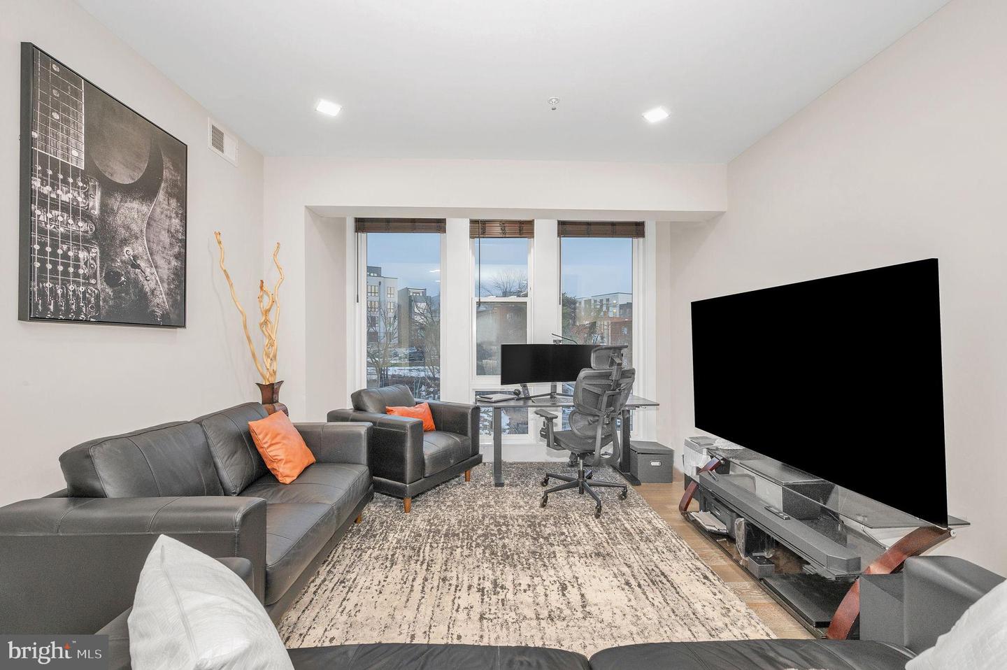 1028 BLADENSBURG RD NE #38, WASHINGTON, District Of Columbia 20002, 1 Bedroom Bedrooms, 3 Rooms Rooms,1 BathroomBathrooms,Residential,For sale,1028 BLADENSBURG RD NE #38,DCDC2246368 MLS # DCDC2246368