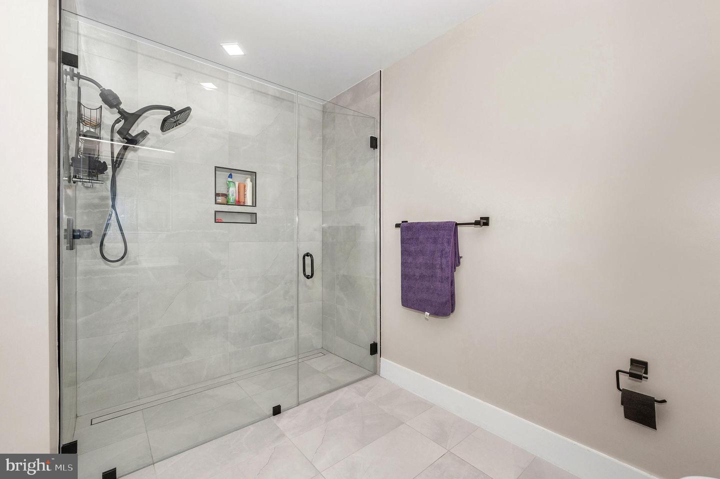 1028 BLADENSBURG RD NE #38, WASHINGTON, District Of Columbia 20002, 1 Bedroom Bedrooms, 3 Rooms Rooms,1 BathroomBathrooms,Residential,For sale,1028 BLADENSBURG RD NE #38,DCDC2246368 MLS # DCDC2246368