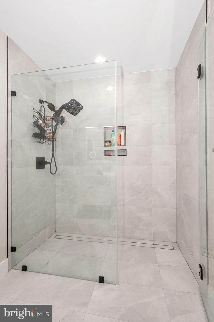 1028 BLADENSBURG RD NE #38, WASHINGTON, District Of Columbia 20002, 1 Bedroom Bedrooms, 3 Rooms Rooms,1 BathroomBathrooms,Residential,For sale,1028 BLADENSBURG RD NE #38,DCDC2246368 MLS # DCDC2246368