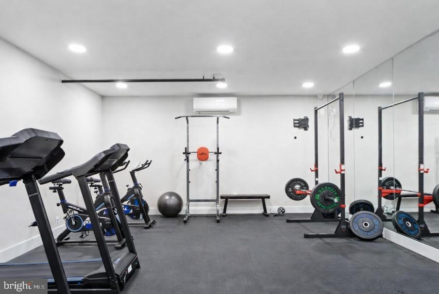 1028 BLADENSBURG RD NE #38, WASHINGTON, District Of Columbia 20002, 1 Bedroom Bedrooms, 3 Rooms Rooms,1 BathroomBathrooms,Residential,For sale,1028 BLADENSBURG RD NE #38,DCDC2246368 MLS # DCDC2246368