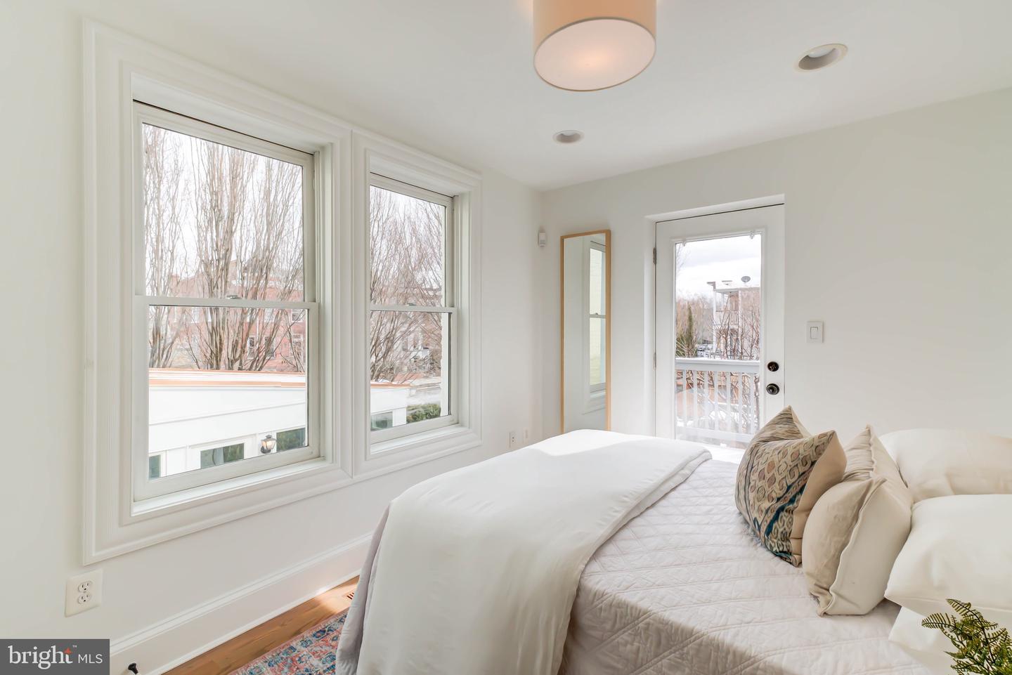 1135 C ST NE, WASHINGTON, District Of Columbia 20002, 3 Bedrooms Bedrooms, ,3 BathroomsBathrooms,Residential,For sale,1135 C ST NE,DCDC2246632 MLS # DCDC2246632