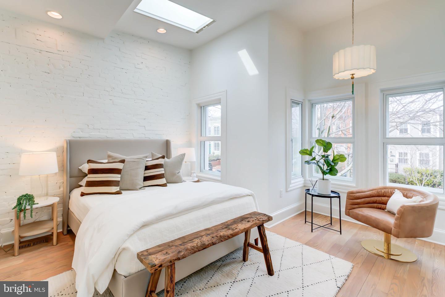 1135 C ST NE, WASHINGTON, District Of Columbia 20002, 3 Bedrooms Bedrooms, ,3 BathroomsBathrooms,Residential,For sale,1135 C ST NE,DCDC2246632 MLS # DCDC2246632