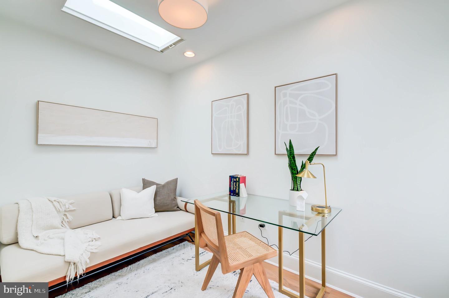 1135 C ST NE, WASHINGTON, District Of Columbia 20002, 3 Bedrooms Bedrooms, ,3 BathroomsBathrooms,Residential,For sale,1135 C ST NE,DCDC2246632 MLS # DCDC2246632