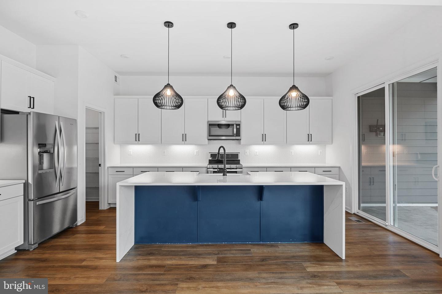 18080 MOSS GARDEN RD, DUMFRIES, Virginia 22026, 4 Bedrooms Bedrooms, ,3 BathroomsBathrooms,Residential,For sale,18080 MOSS GARDEN RD,VAPW2112726 MLS # VAPW2112726