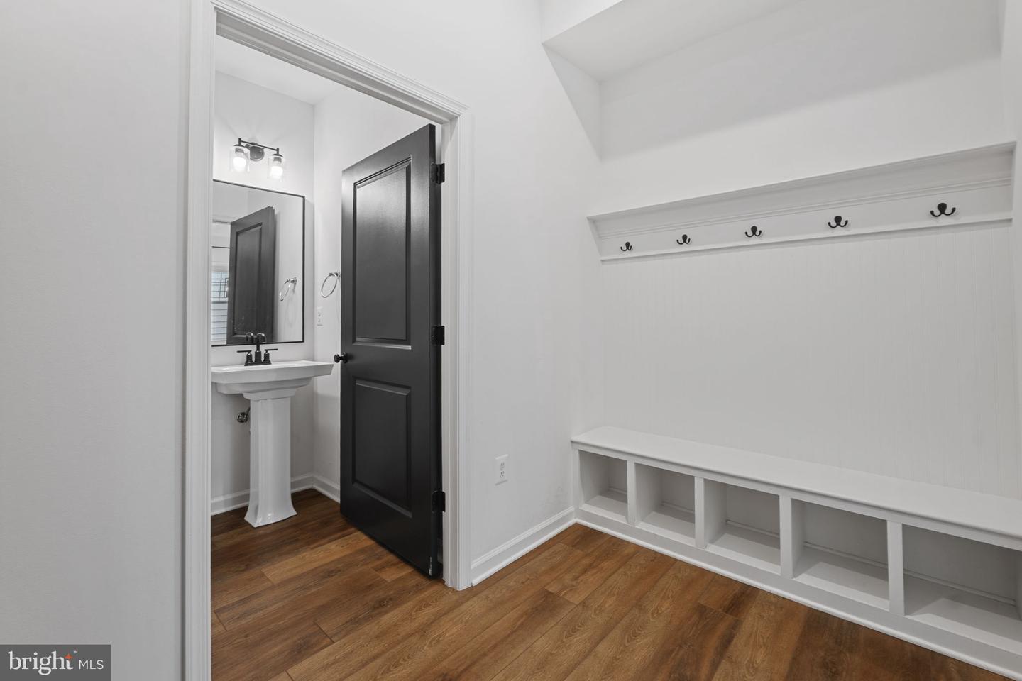 18080 MOSS GARDEN RD, DUMFRIES, Virginia 22026, 4 Bedrooms Bedrooms, ,3 BathroomsBathrooms,Residential,For sale,18080 MOSS GARDEN RD,VAPW2112726 MLS # VAPW2112726