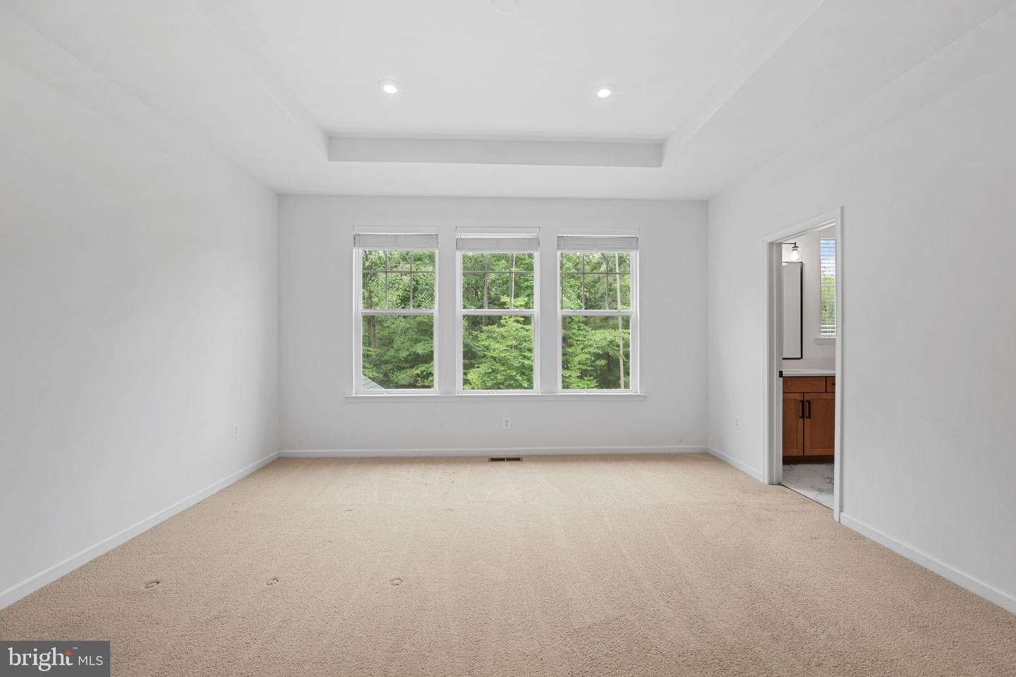 18080 MOSS GARDEN RD, DUMFRIES, Virginia 22026, 4 Bedrooms Bedrooms, ,3 BathroomsBathrooms,Residential,For sale,18080 MOSS GARDEN RD,VAPW2112726 MLS # VAPW2112726