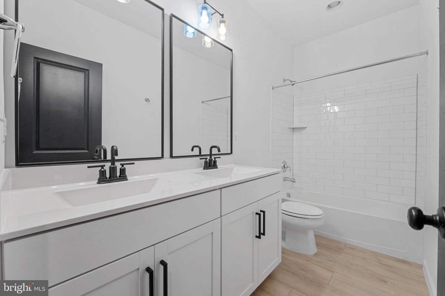 18080 MOSS GARDEN RD, DUMFRIES, Virginia 22026, 4 Bedrooms Bedrooms, ,3 BathroomsBathrooms,Residential,For sale,18080 MOSS GARDEN RD,VAPW2112726 MLS # VAPW2112726