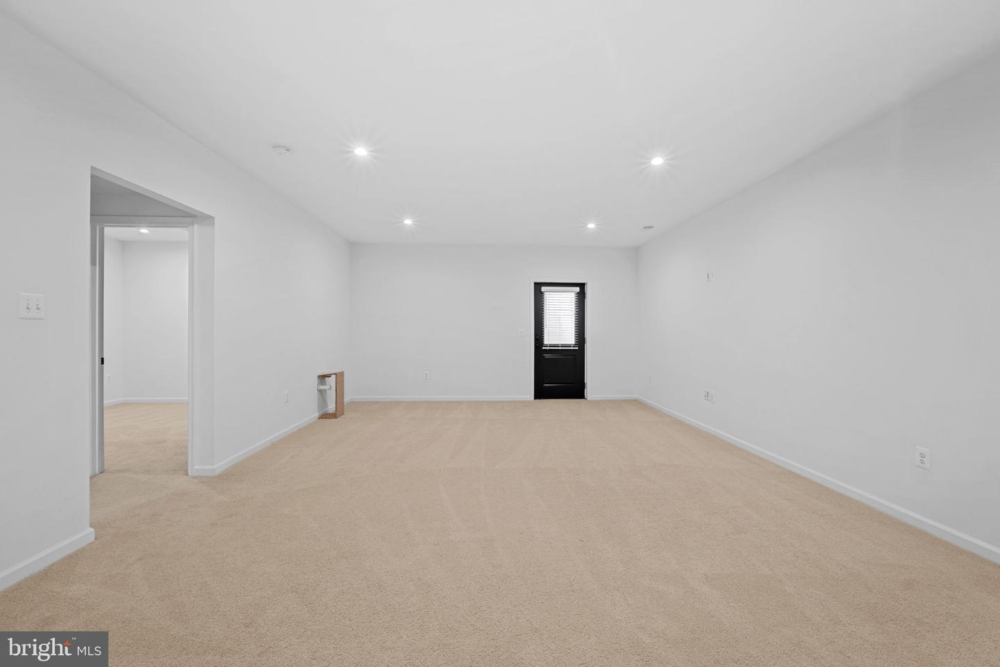 18080 MOSS GARDEN RD, DUMFRIES, Virginia 22026, 4 Bedrooms Bedrooms, ,3 BathroomsBathrooms,Residential,For sale,18080 MOSS GARDEN RD,VAPW2112726 MLS # VAPW2112726