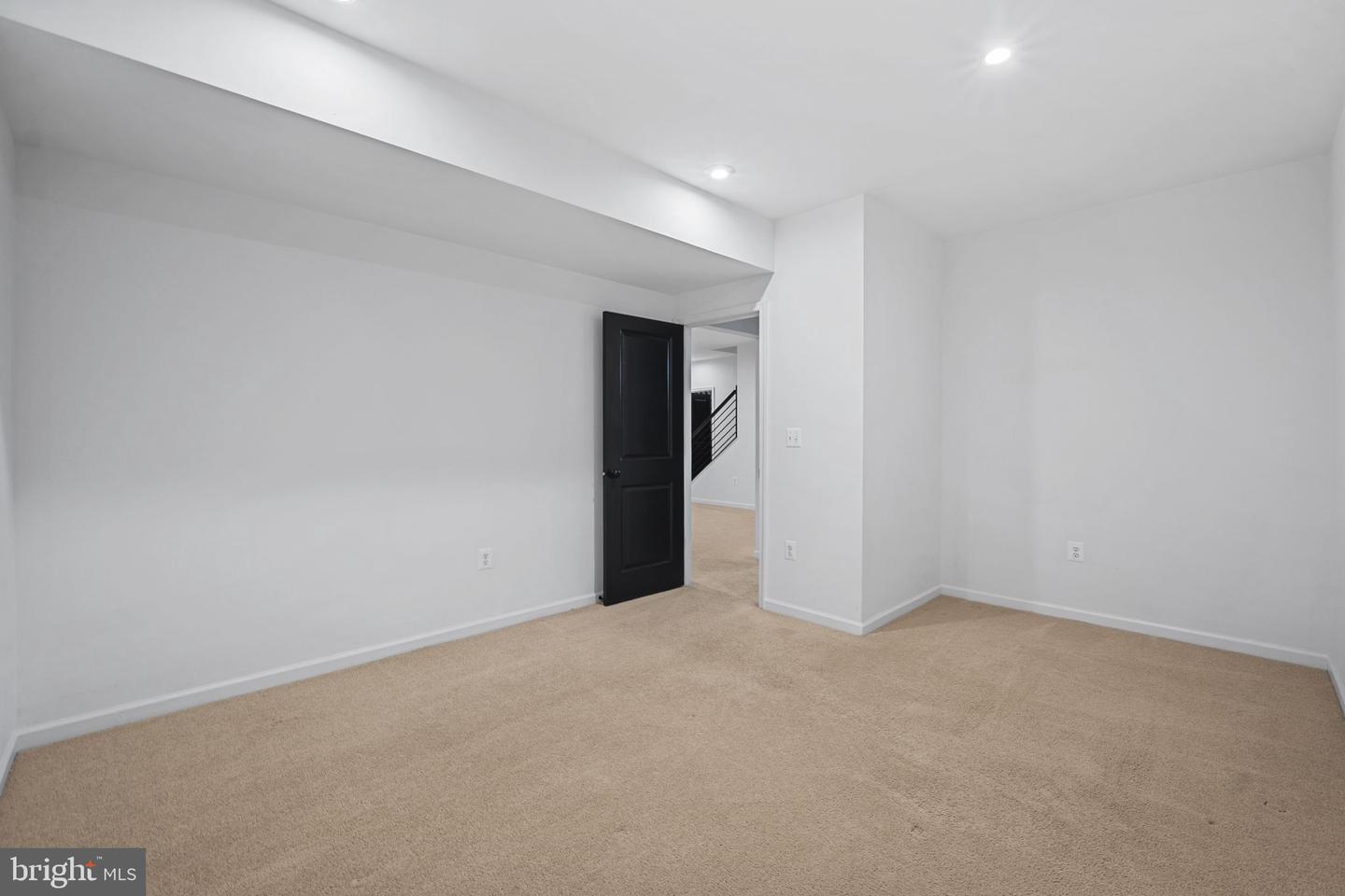 18080 MOSS GARDEN RD, DUMFRIES, Virginia 22026, 4 Bedrooms Bedrooms, ,3 BathroomsBathrooms,Residential,For sale,18080 MOSS GARDEN RD,VAPW2112726 MLS # VAPW2112726