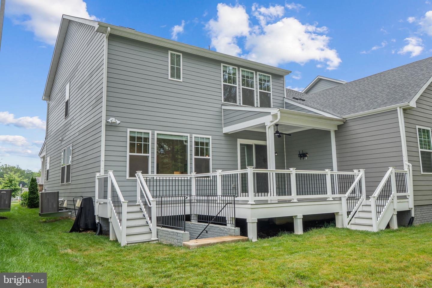 18080 MOSS GARDEN RD, DUMFRIES, Virginia 22026, 4 Bedrooms Bedrooms, ,3 BathroomsBathrooms,Residential,For sale,18080 MOSS GARDEN RD,VAPW2112726 MLS # VAPW2112726