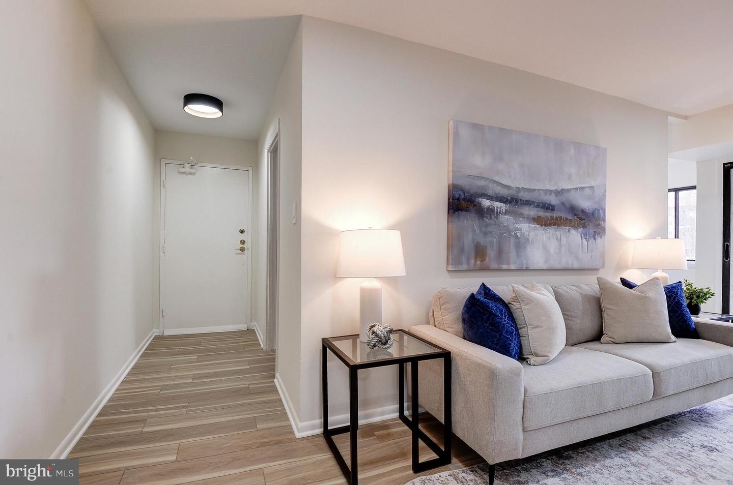 7613 ROUTE 29 #201, FALLS CHURCH, Virginia 22042, 2 Bedrooms Bedrooms, ,1 BathroomBathrooms,Residential,For sale,7613 ROUTE 29 #201,VAFX2291628 MLS # VAFX2291628