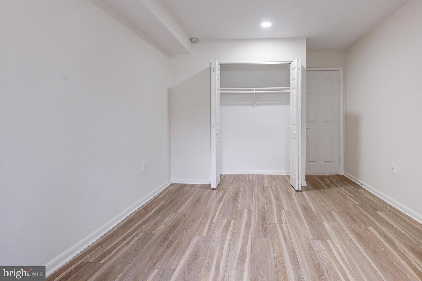 7613 ROUTE 29 #201, FALLS CHURCH, Virginia 22042, 2 Bedrooms Bedrooms, ,1 BathroomBathrooms,Residential,For sale,7613 ROUTE 29 #201,VAFX2291628 MLS # VAFX2291628