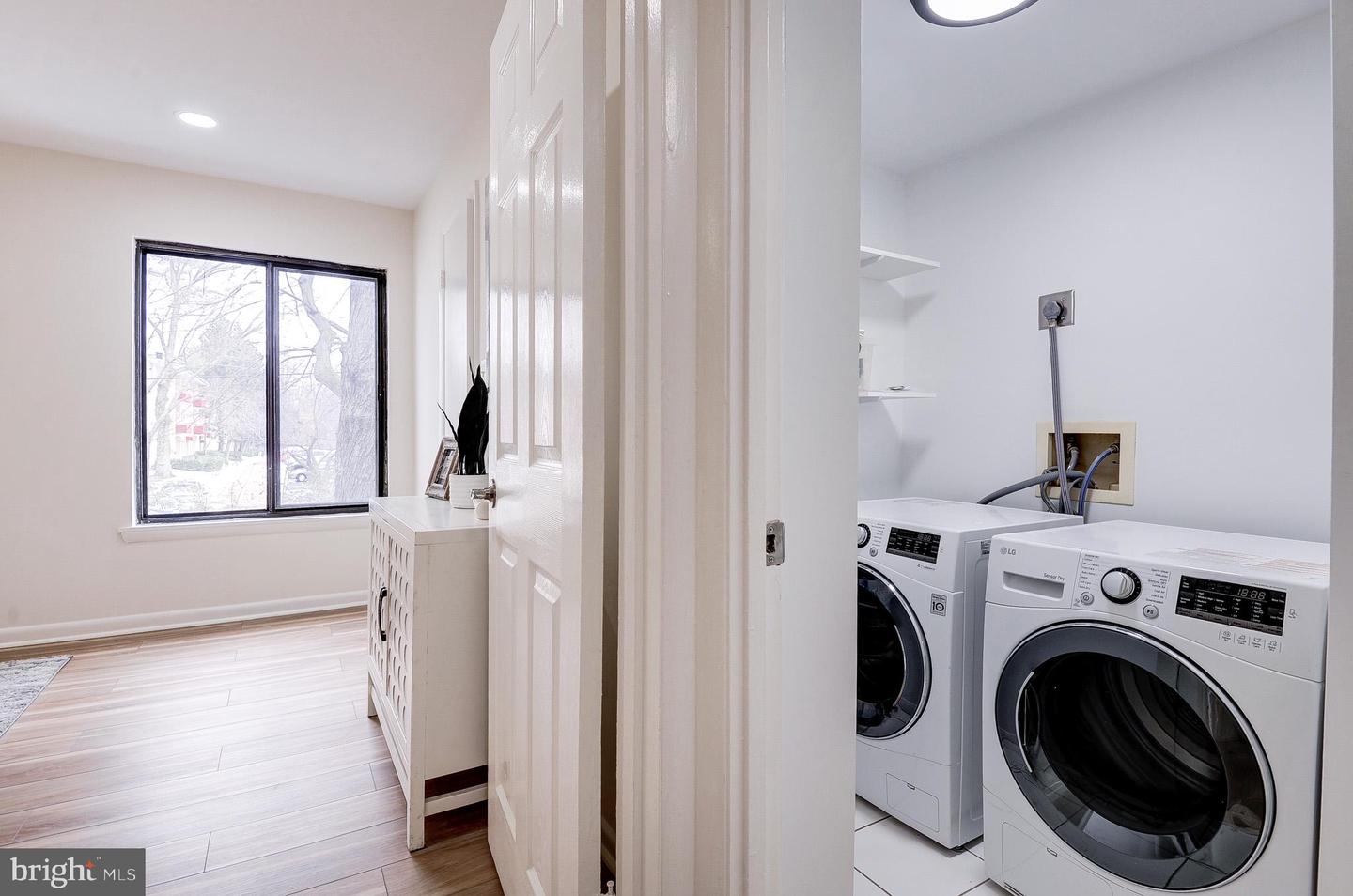 7613 ROUTE 29 #201, FALLS CHURCH, Virginia 22042, 2 Bedrooms Bedrooms, ,1 BathroomBathrooms,Residential,For sale,7613 ROUTE 29 #201,VAFX2291628 MLS # VAFX2291628