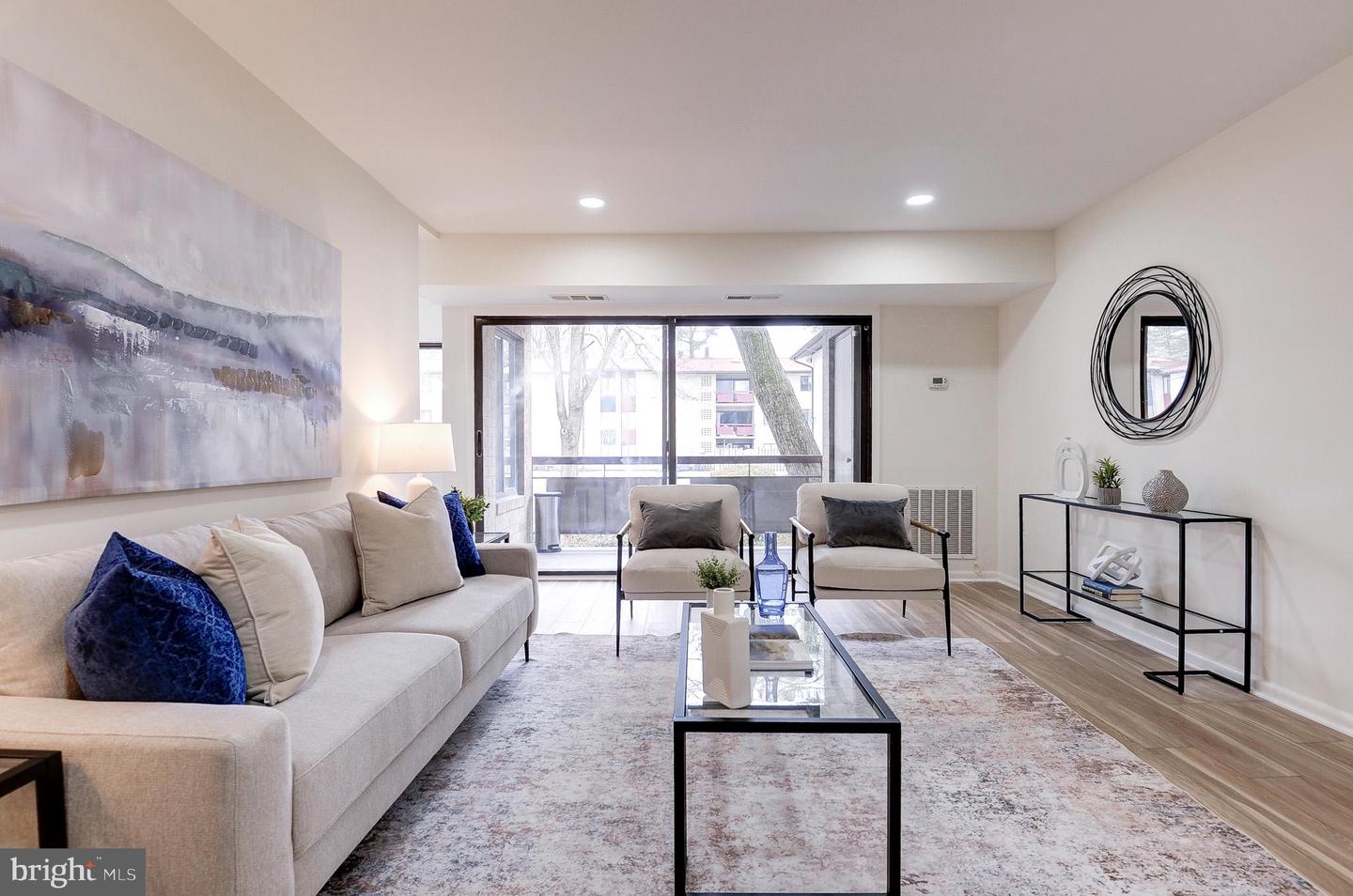 7613 ROUTE 29 #201, FALLS CHURCH, Virginia 22042, 2 Bedrooms Bedrooms, ,1 BathroomBathrooms,Residential,For sale,7613 ROUTE 29 #201,VAFX2291628 MLS # VAFX2291628