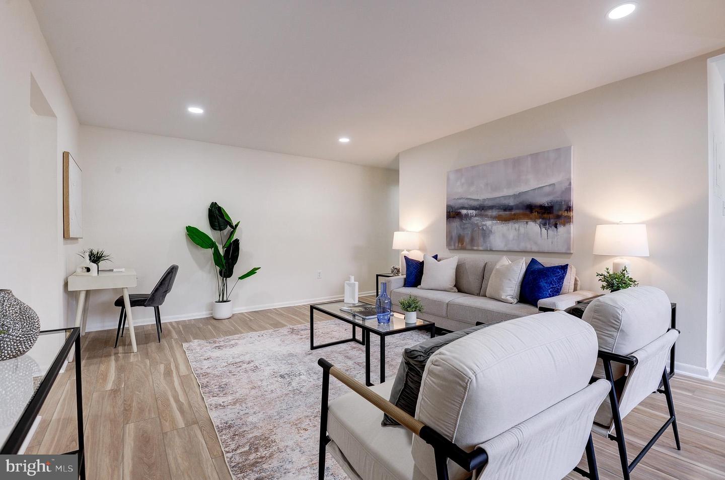 7613 ROUTE 29 #201, FALLS CHURCH, Virginia 22042, 2 Bedrooms Bedrooms, ,1 BathroomBathrooms,Residential,For sale,7613 ROUTE 29 #201,VAFX2291628 MLS # VAFX2291628