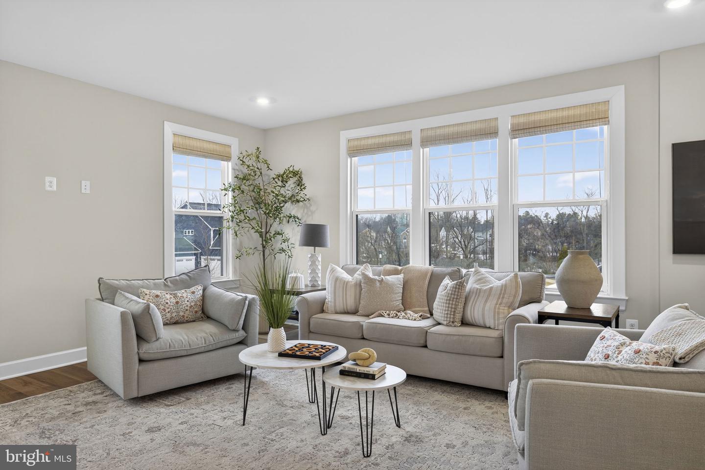 41249 BLOOMFIELD HILLS CT, ALDIE, Virginia 20105, 5 Bedrooms Bedrooms, ,4 BathroomsBathrooms,Residential,For sale,41249 BLOOMFIELD HILLS CT,VALO2116230 MLS # VALO2116230