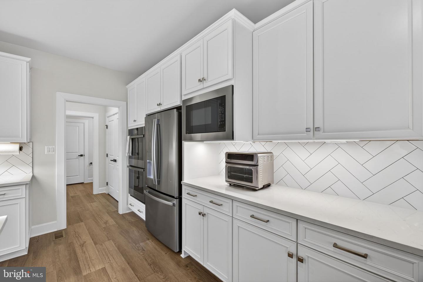 41249 BLOOMFIELD HILLS CT, ALDIE, Virginia 20105, 5 Bedrooms Bedrooms, ,4 BathroomsBathrooms,Residential,For sale,41249 BLOOMFIELD HILLS CT,VALO2116230 MLS # VALO2116230