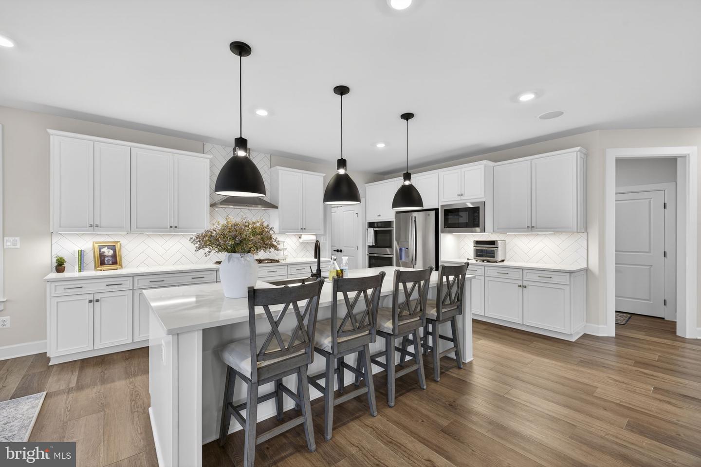 41249 BLOOMFIELD HILLS CT, ALDIE, Virginia 20105, 5 Bedrooms Bedrooms, ,4 BathroomsBathrooms,Residential,For sale,41249 BLOOMFIELD HILLS CT,VALO2116230 MLS # VALO2116230