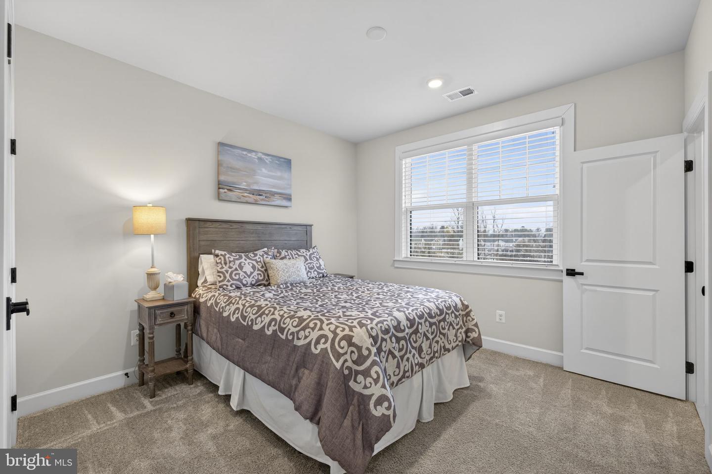 41249 BLOOMFIELD HILLS CT, ALDIE, Virginia 20105, 5 Bedrooms Bedrooms, ,4 BathroomsBathrooms,Residential,For sale,41249 BLOOMFIELD HILLS CT,VALO2116230 MLS # VALO2116230