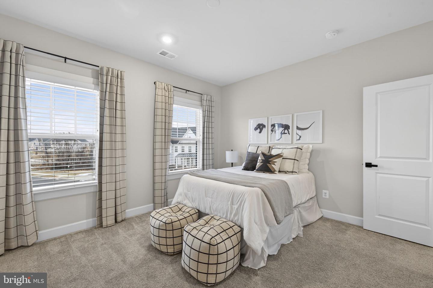 41249 BLOOMFIELD HILLS CT, ALDIE, Virginia 20105, 5 Bedrooms Bedrooms, ,4 BathroomsBathrooms,Residential,For sale,41249 BLOOMFIELD HILLS CT,VALO2116230 MLS # VALO2116230