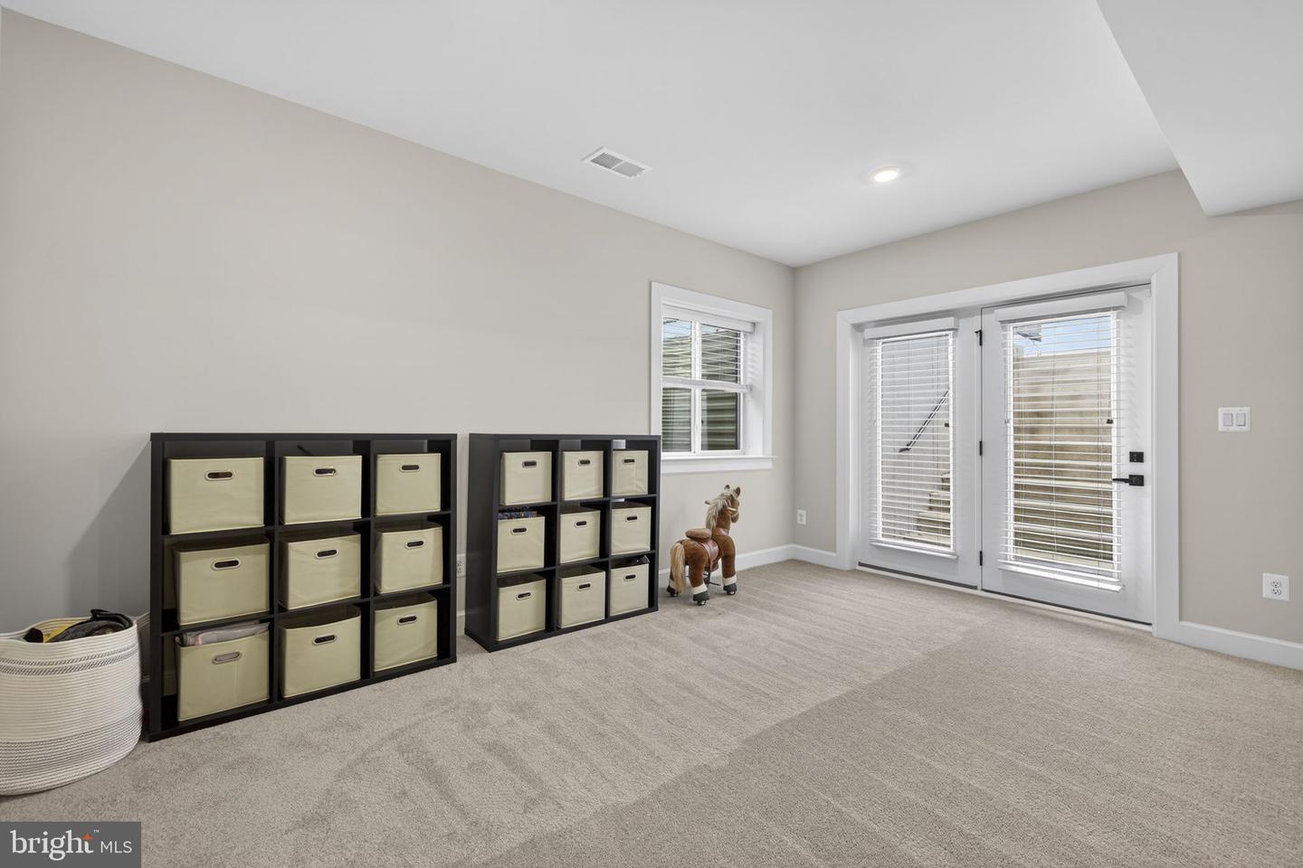 41249 BLOOMFIELD HILLS CT, ALDIE, Virginia 20105, 5 Bedrooms Bedrooms, ,4 BathroomsBathrooms,Residential,For sale,41249 BLOOMFIELD HILLS CT,VALO2116230 MLS # VALO2116230