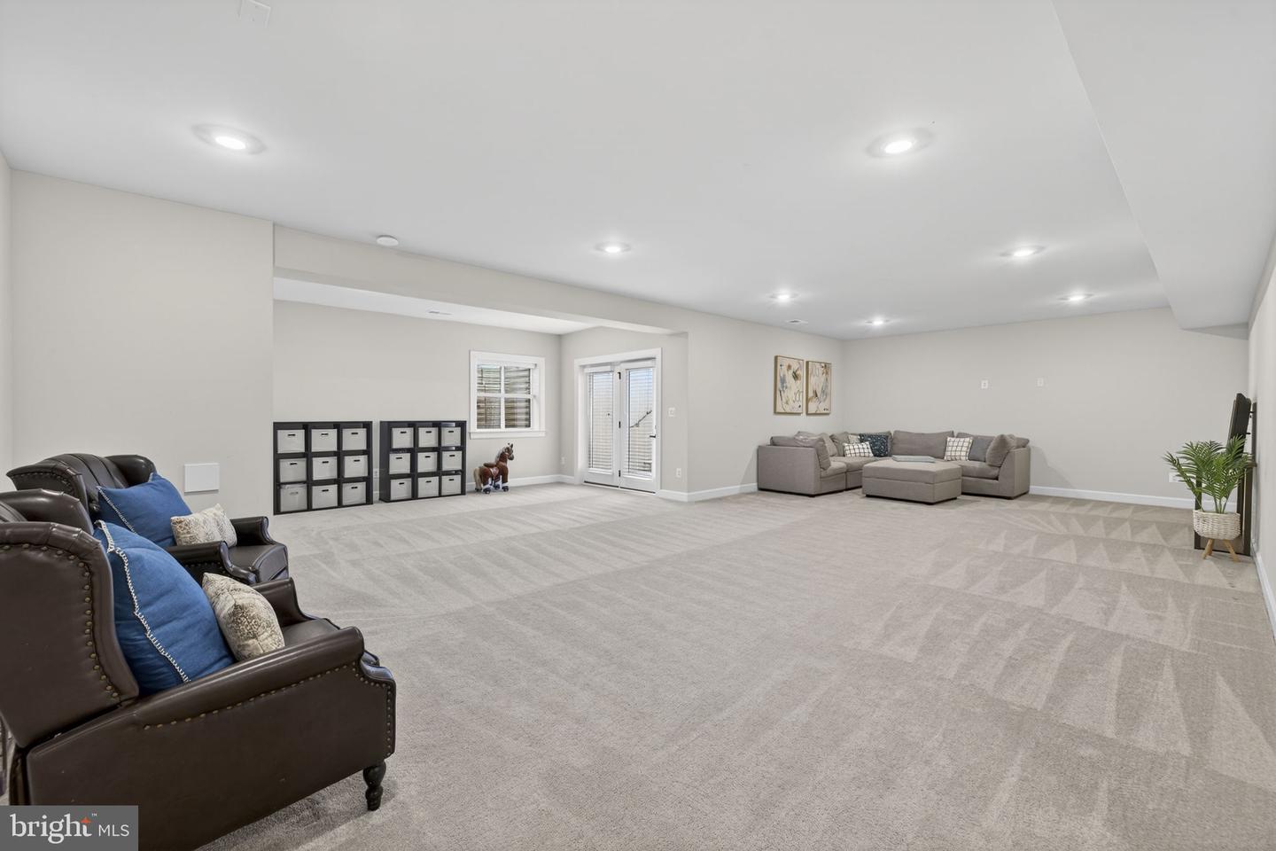 41249 BLOOMFIELD HILLS CT, ALDIE, Virginia 20105, 5 Bedrooms Bedrooms, ,4 BathroomsBathrooms,Residential,For sale,41249 BLOOMFIELD HILLS CT,VALO2116230 MLS # VALO2116230