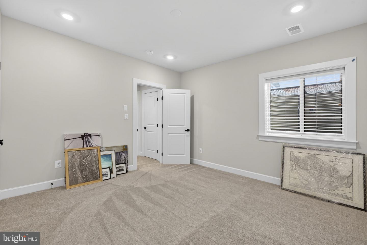 41249 BLOOMFIELD HILLS CT, ALDIE, Virginia 20105, 5 Bedrooms Bedrooms, ,4 BathroomsBathrooms,Residential,For sale,41249 BLOOMFIELD HILLS CT,VALO2116230 MLS # VALO2116230