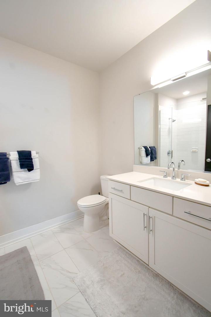 1800 MOUNT VERNON AVE #306, ALEXANDRIA, Virginia 22301, 1 Bedroom Bedrooms, ,1 BathroomBathrooms,Residential,For sale,1800 MOUNT VERNON AVE #306,VAAX2054302 MLS # VAAX2054302