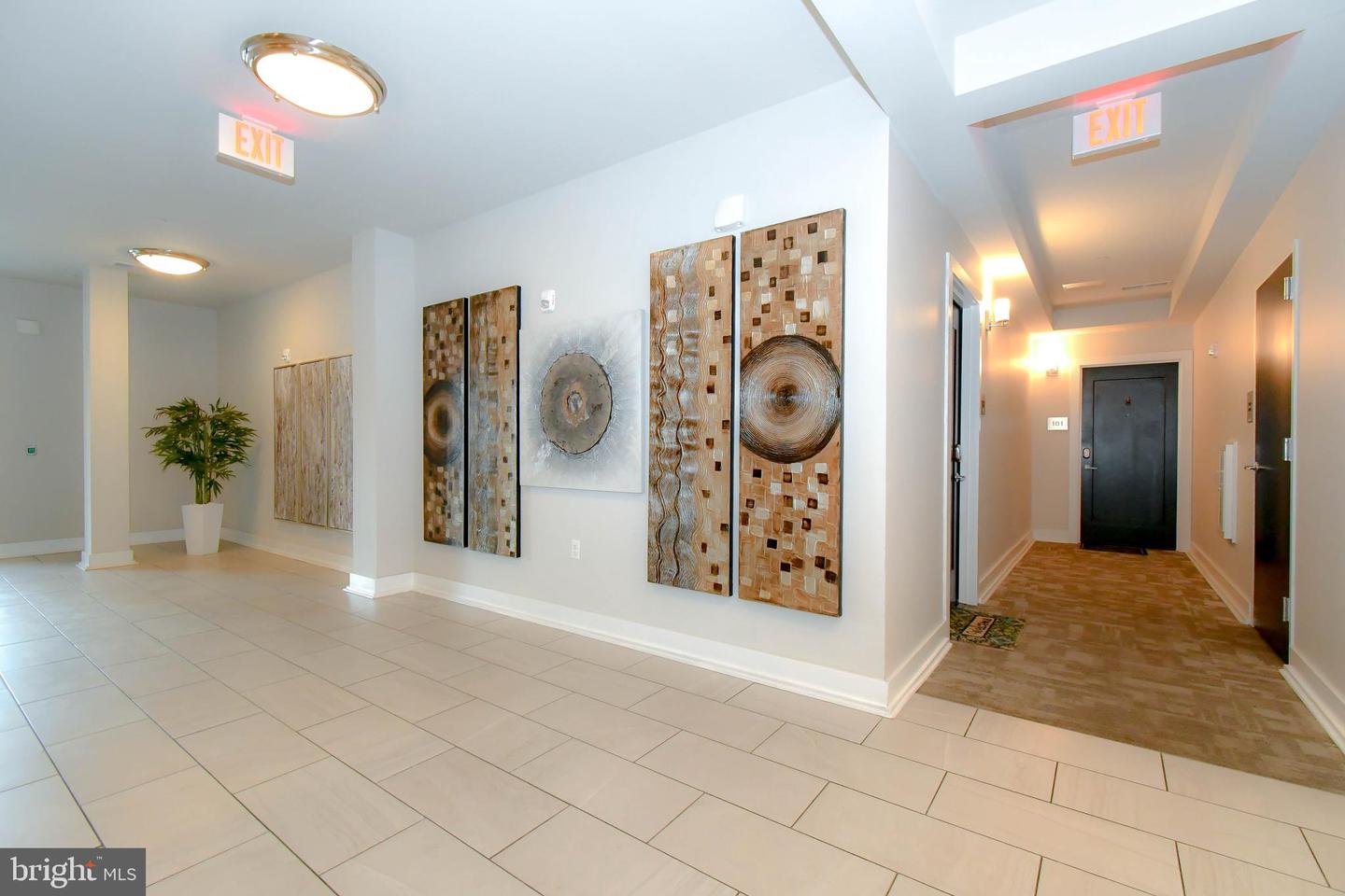 1800 MOUNT VERNON AVE #306, ALEXANDRIA, Virginia 22301, 1 Bedroom Bedrooms, ,1 BathroomBathrooms,Residential,For sale,1800 MOUNT VERNON AVE #306,VAAX2054302 MLS # VAAX2054302