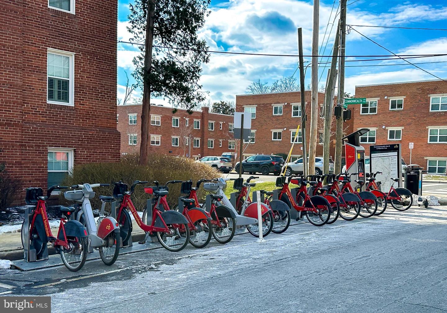 1800 MOUNT VERNON AVE #306, ALEXANDRIA, Virginia 22301, 1 Bedroom Bedrooms, ,1 BathroomBathrooms,Residential,For sale,1800 MOUNT VERNON AVE #306,VAAX2054302 MLS # VAAX2054302