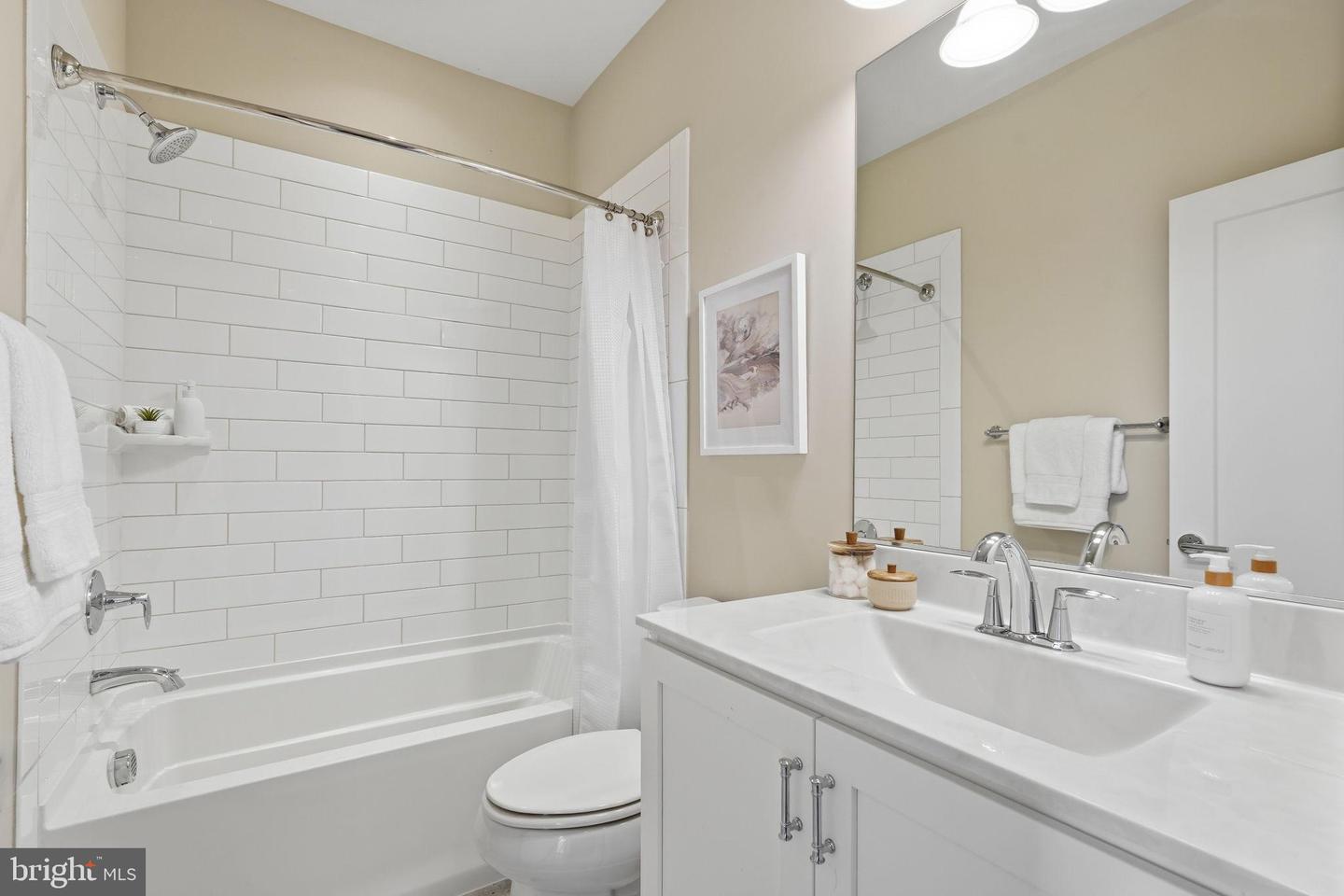 23000 LAVALLETTE SQ, BRAMBLETON, Virginia 20148, 3 Bedrooms Bedrooms, ,3 BathroomsBathrooms,Residential,For sale,23000 LAVALLETTE SQ,VALO2116270 MLS # VALO2116270 23000 LAVALLETTE SQ, BRAMBLETON, Virginia 20148, 3 Bedrooms Bedrooms, ,3 BathroomsBathrooms,Residential,For sale,23000 LAVALLETTE SQ,VALO2116270 MLS # VALO2116270