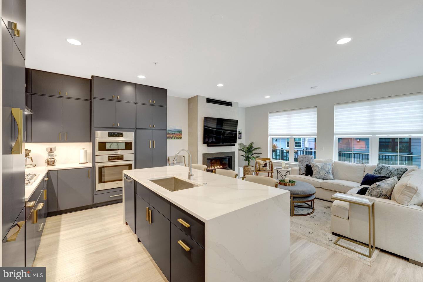 11236 FARADAY PARK DR, RESTON, Virginia 20190, 4 Bedrooms Bedrooms, 13 Rooms Rooms,3 BathroomsBathrooms,Residential,For sale,11236 FARADAY PARK DR,VAFX2291840 MLS # VAFX2291840