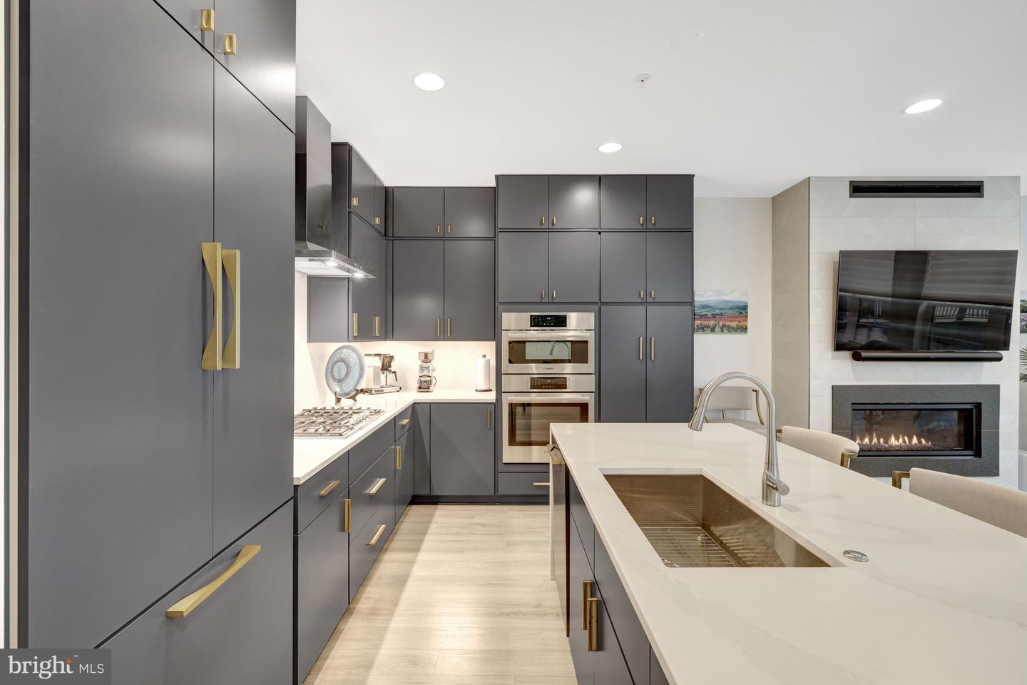 11236 FARADAY PARK DR, RESTON, Virginia 20190, 4 Bedrooms Bedrooms, 13 Rooms Rooms,3 BathroomsBathrooms,Residential,For sale,11236 FARADAY PARK DR,VAFX2291840 MLS # VAFX2291840