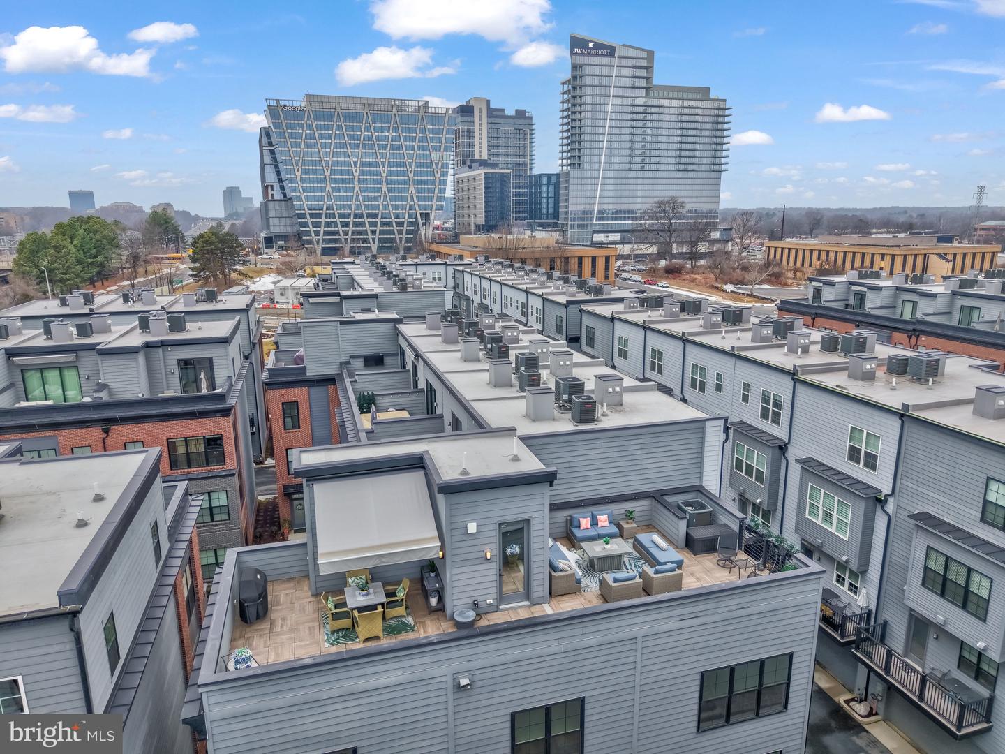 11236 FARADAY PARK DR, RESTON, Virginia 20190, 4 Bedrooms Bedrooms, 13 Rooms Rooms,3 BathroomsBathrooms,Residential,For sale,11236 FARADAY PARK DR,VAFX2291840 MLS # VAFX2291840