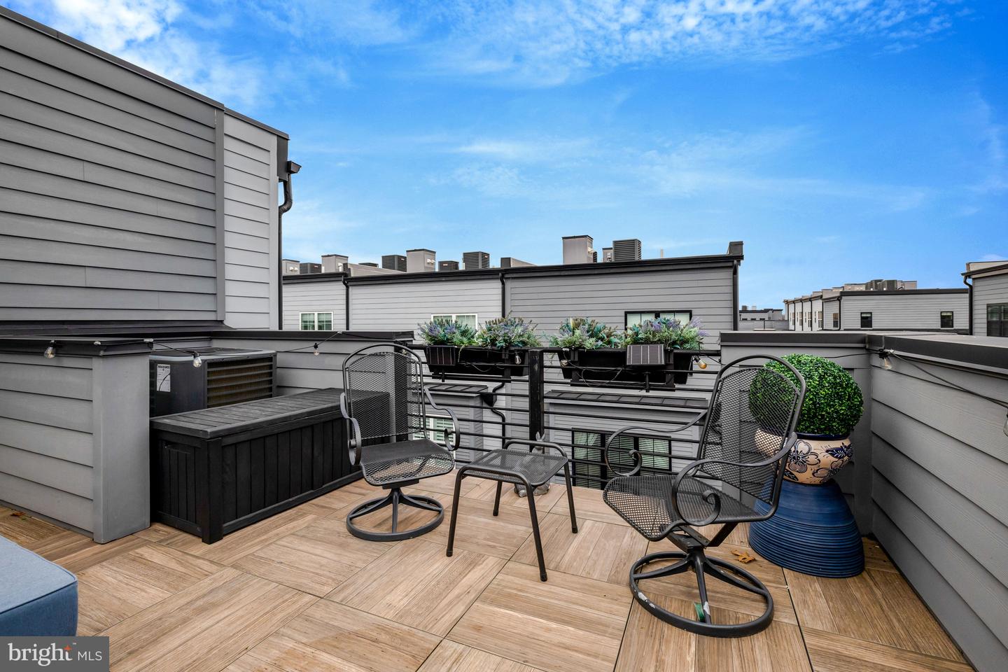 11236 FARADAY PARK DR, RESTON, Virginia 20190, 4 Bedrooms Bedrooms, 13 Rooms Rooms,3 BathroomsBathrooms,Residential,For sale,11236 FARADAY PARK DR,VAFX2291840 MLS # VAFX2291840