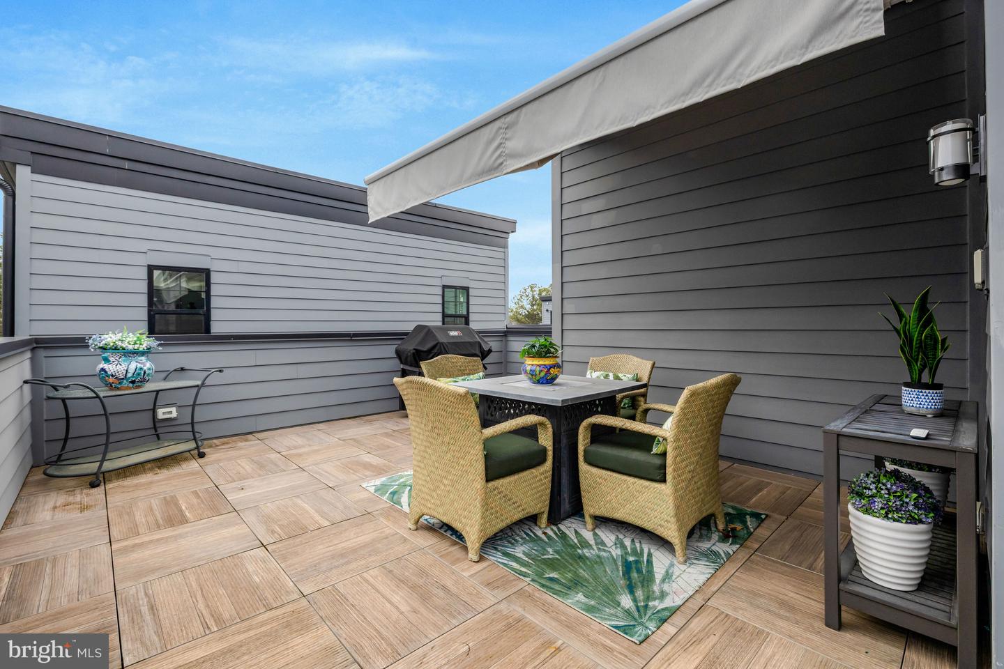 11236 FARADAY PARK DR, RESTON, Virginia 20190, 4 Bedrooms Bedrooms, 13 Rooms Rooms,3 BathroomsBathrooms,Residential,For sale,11236 FARADAY PARK DR,VAFX2291840 MLS # VAFX2291840