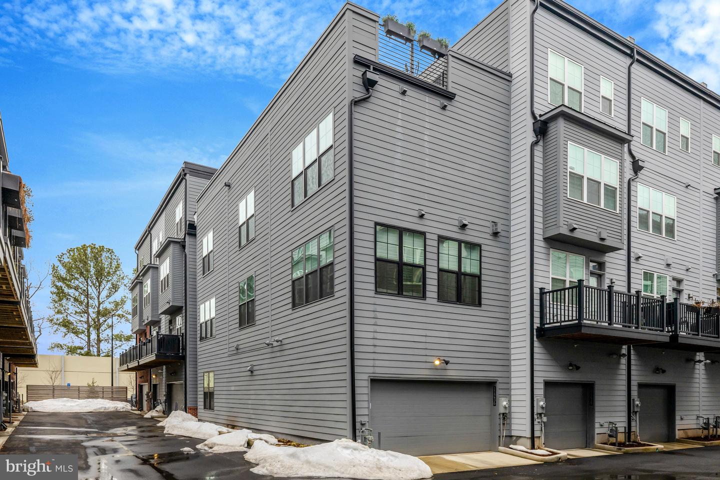 11236 FARADAY PARK DR, RESTON, Virginia 20190, 4 Bedrooms Bedrooms, 13 Rooms Rooms,3 BathroomsBathrooms,Residential,For sale,11236 FARADAY PARK DR,VAFX2291840 MLS # VAFX2291840