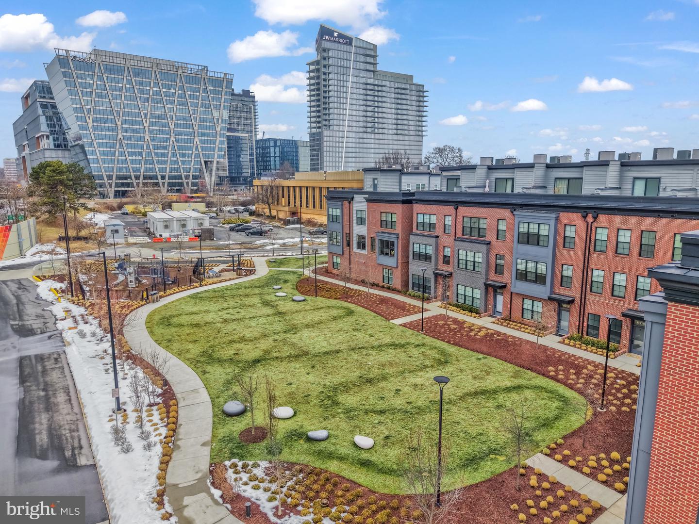 11236 FARADAY PARK DR, RESTON, Virginia 20190, 4 Bedrooms Bedrooms, 13 Rooms Rooms,3 BathroomsBathrooms,Residential,For sale,11236 FARADAY PARK DR,VAFX2291840 MLS # VAFX2291840