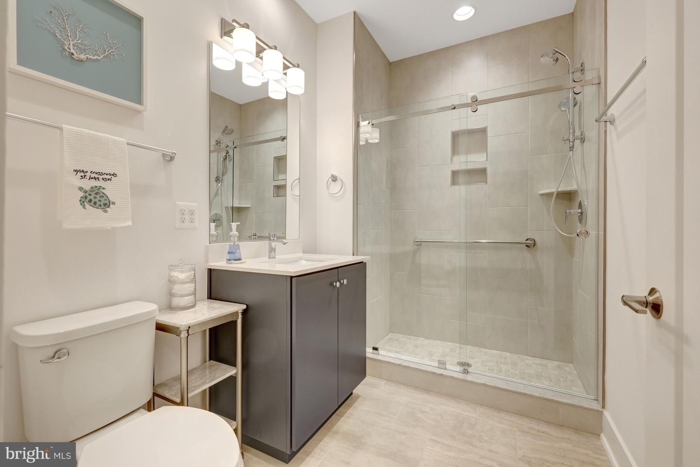 11236 FARADAY PARK DR, RESTON, Virginia 20190, 4 Bedrooms Bedrooms, 13 Rooms Rooms,3 BathroomsBathrooms,Residential,For sale,11236 FARADAY PARK DR,VAFX2291840 MLS # VAFX2291840