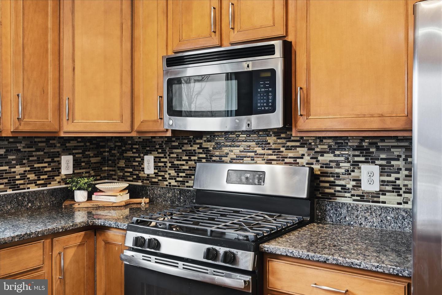 9239 DAWKINS CREST, BRISTOW, Virginia 20136, 4 Bedrooms Bedrooms, 8 Rooms Rooms,3 BathroomsBathrooms,Residential,For sale,9239 DAWKINS CREST,VAPW2112862 MLS # VAPW2112862