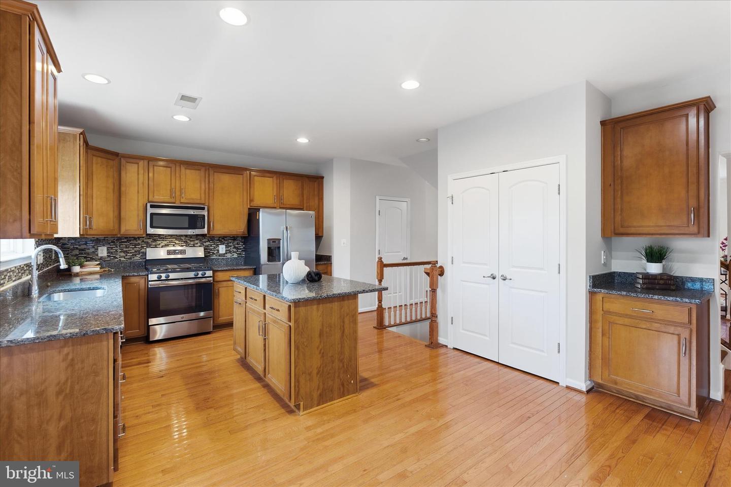 9239 DAWKINS CREST, BRISTOW, Virginia 20136, 4 Bedrooms Bedrooms, 8 Rooms Rooms,3 BathroomsBathrooms,Residential,For sale,9239 DAWKINS CREST,VAPW2112862 MLS # VAPW2112862