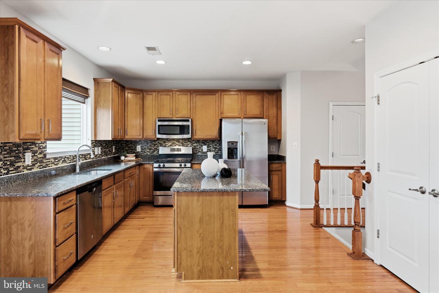 9239 DAWKINS CREST, BRISTOW, Virginia 20136, 4 Bedrooms Bedrooms, 8 Rooms Rooms,3 BathroomsBathrooms,Residential,For sale,9239 DAWKINS CREST,VAPW2112862 MLS # VAPW2112862