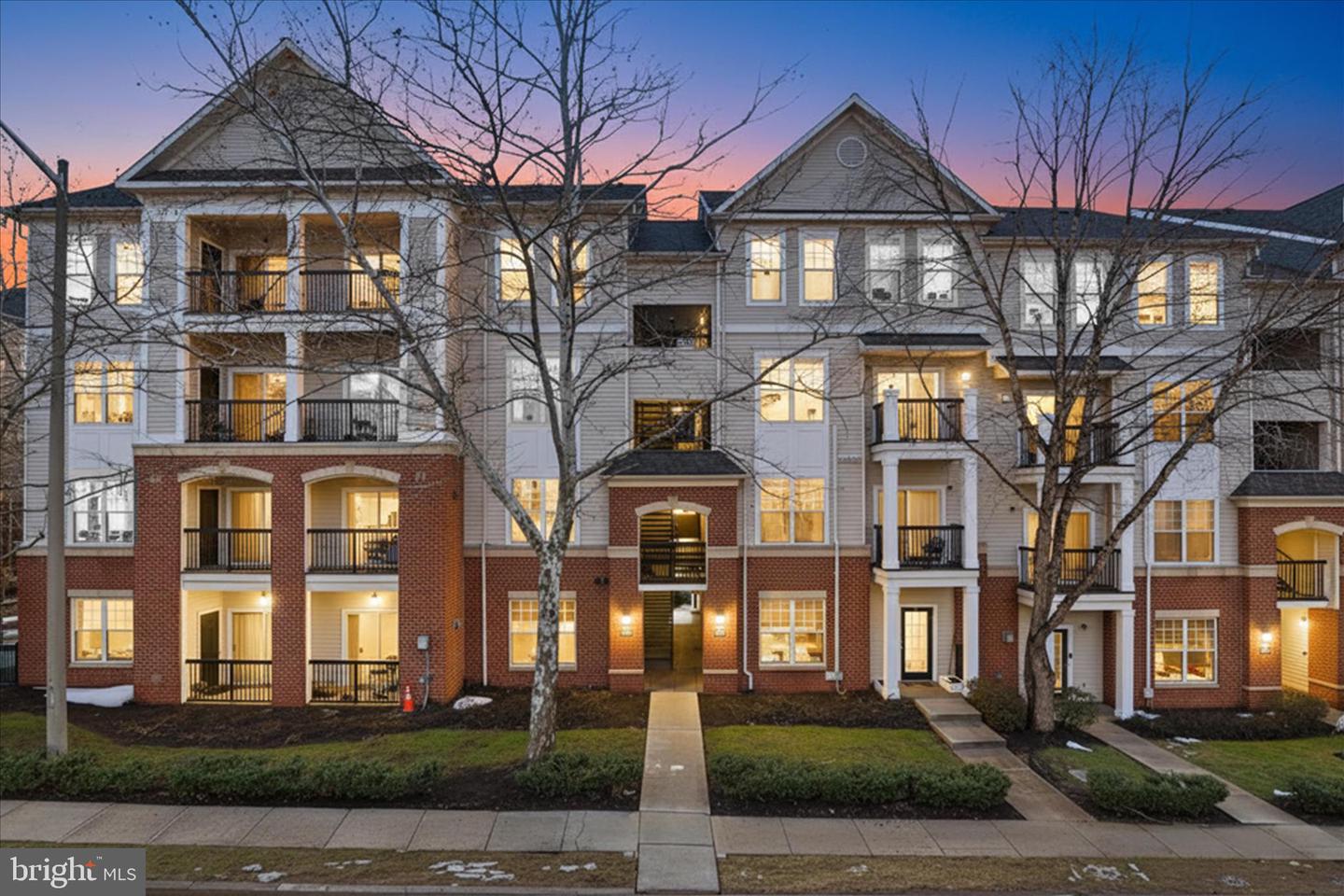 11379 ARISTOTLE DR #10-307, FAIRFAX, Virginia 22030, 2 Bedrooms Bedrooms, ,2 BathroomsBathrooms,Residential,For sale,11379 ARISTOTLE DR #10-307,VAFX2291922 MLS # VAFX2291922